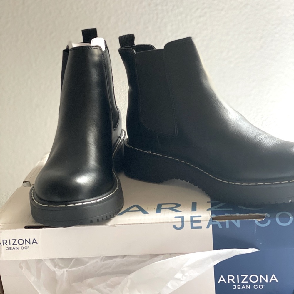 Chelsea boots